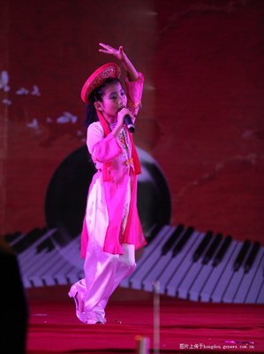 東興二屆少兒繪畫創(chuàng)作大賽暨慶六一文藝匯演頒獎(jiǎng)晚會(huì)-紅豆社區(qū)
